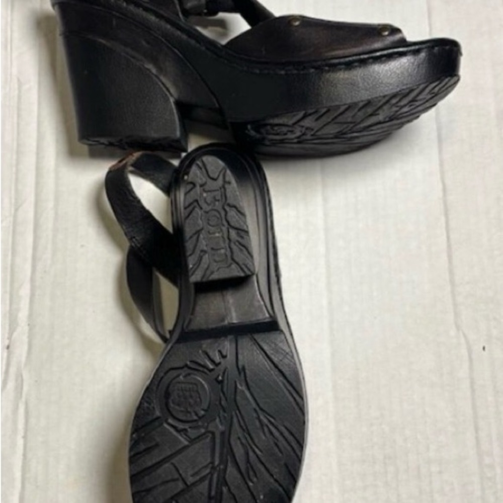 Born Two-Tone Leather T-Strap Sandals wedges 1970’s- Black & Brown 8 - Picture 3 of 9